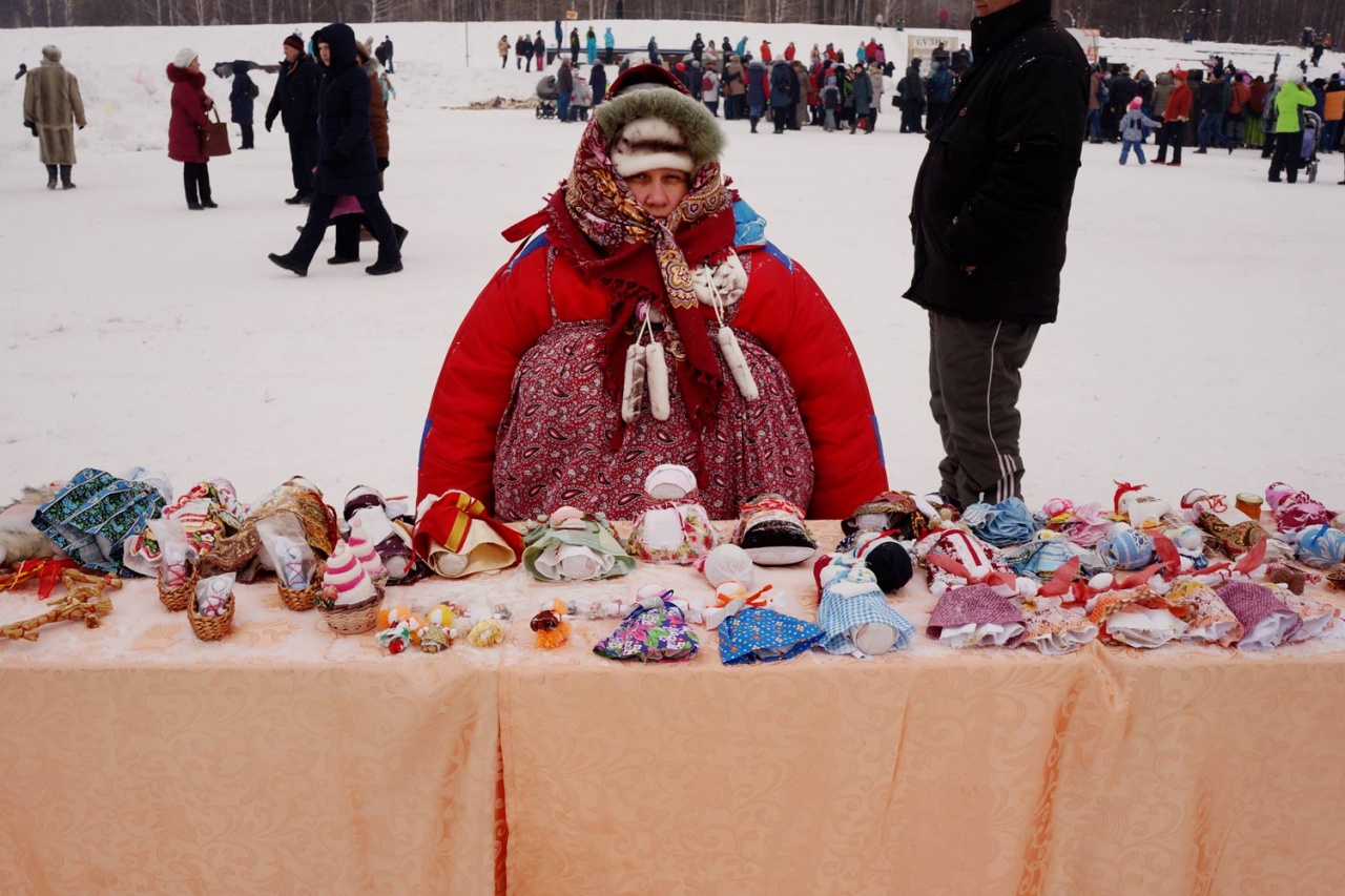 пасмурный праздник (серия)