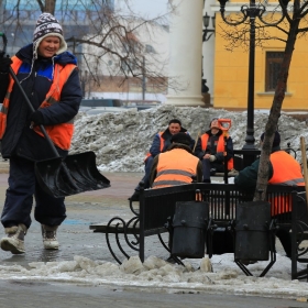 Мужики, кончай курить, весна пришла автора valzhiro