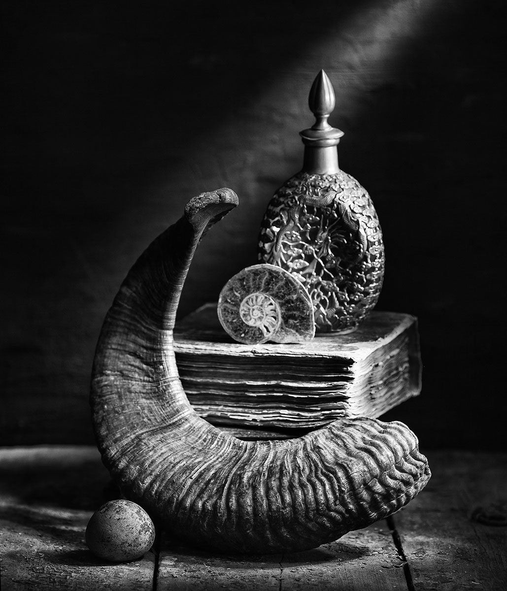 Олег Астахов. Серия «Древние книги». 1 место, 35 баллов (серия)