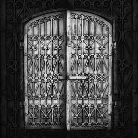 Двери (сельский магазин) автора fotososunov1955