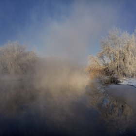 Морозные призраки тихой реки автора D_Romodin