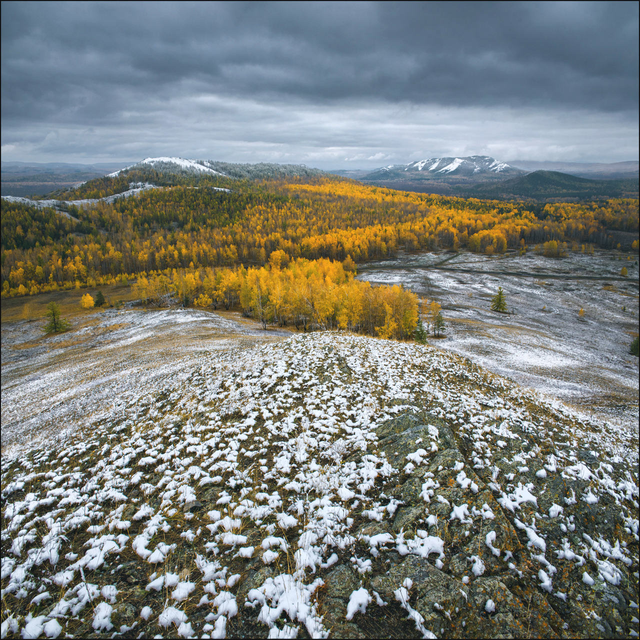 Первый Уральский снег (серия)