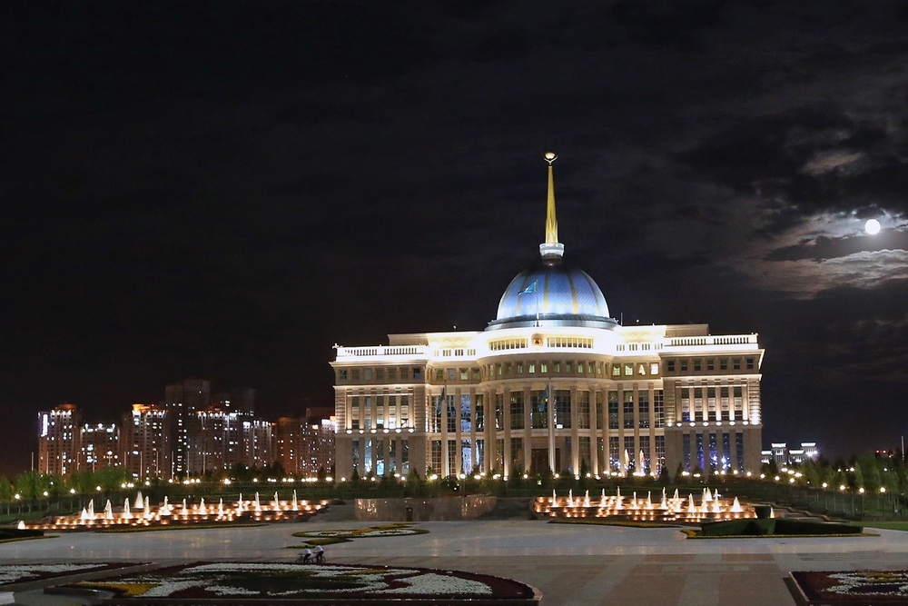 Ночная Астана. (серия)