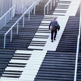 2014. Франция. г. Рубо. Музыкальная лестница. автора SHVEMMER