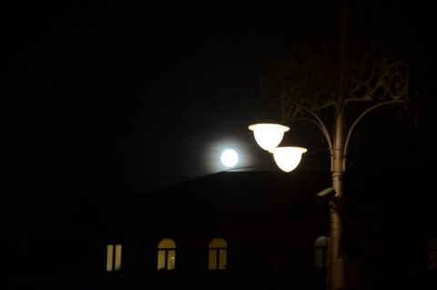 Ночь, улица, фонарь... автора 