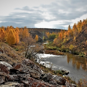 Осень в Большом Баландино, р. Миасс автора TAD