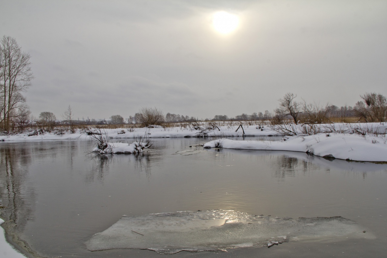 Река в городе (серия)