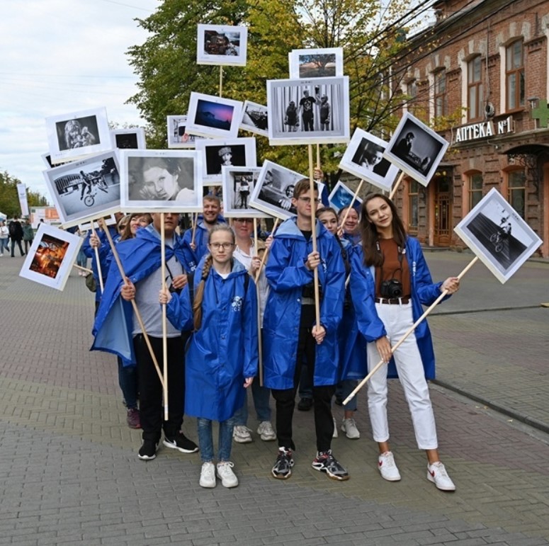 ПРИ ПОЛНОМ ПАРАДЕ. ЧЕЛЯБИНСКИЙ ФОТОПАРАД