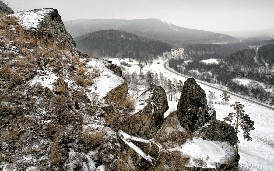 Пустынная дорога. Накануне 8-го марта.