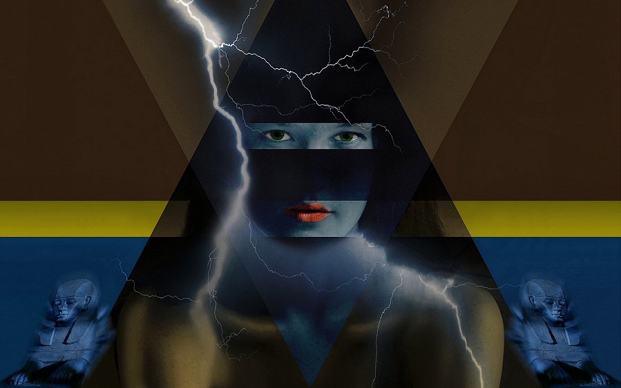 Nefertiti next