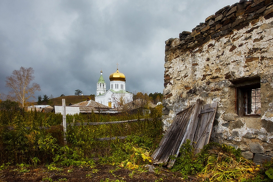 Храм