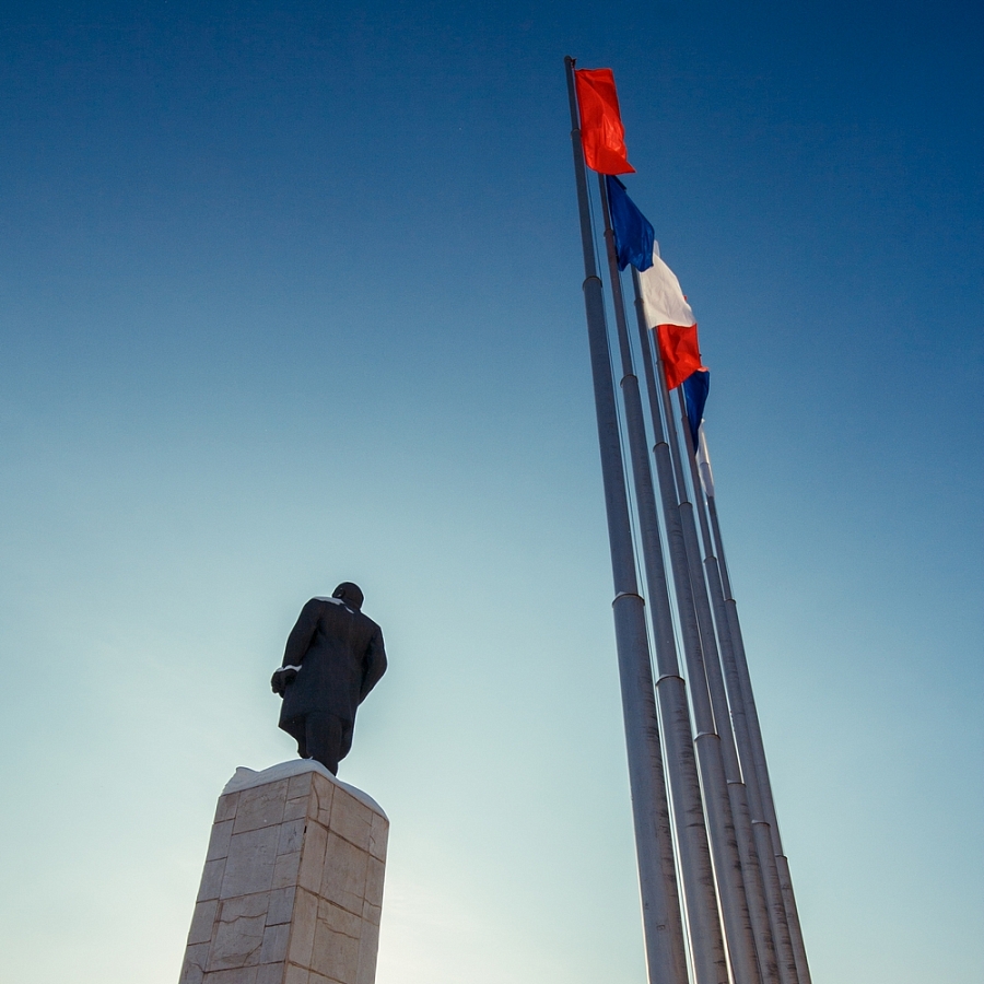 Город М
