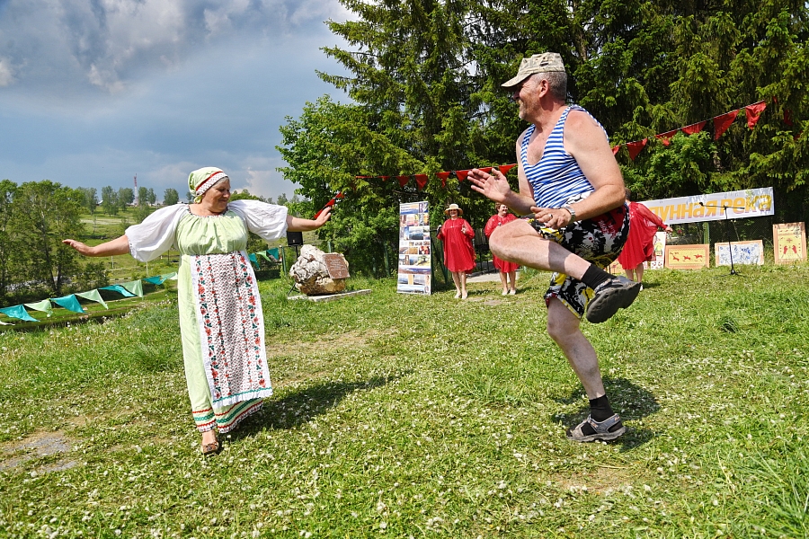 танцуй пока молодой
